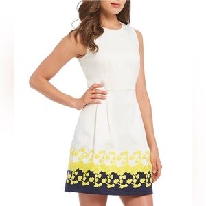 Draper James embroidered trim dress size 4